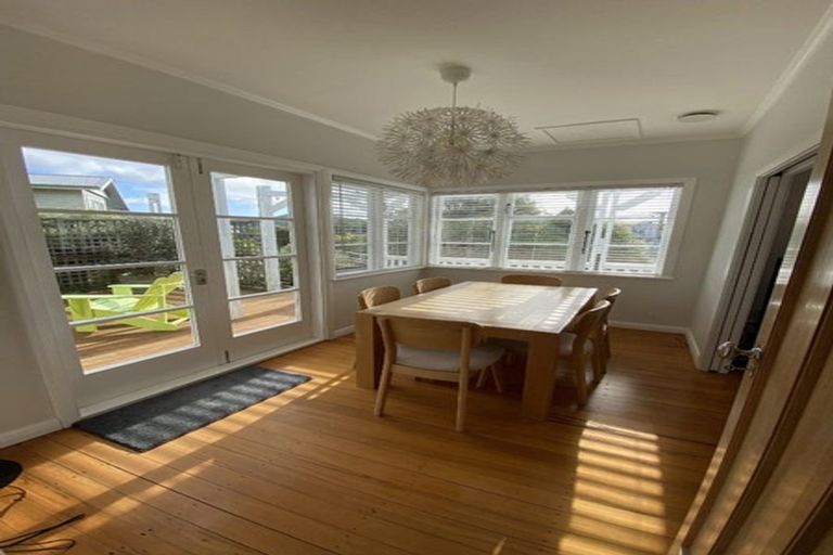 Photo of property in 106 Campbell Street, Karori, Wellington, 6012