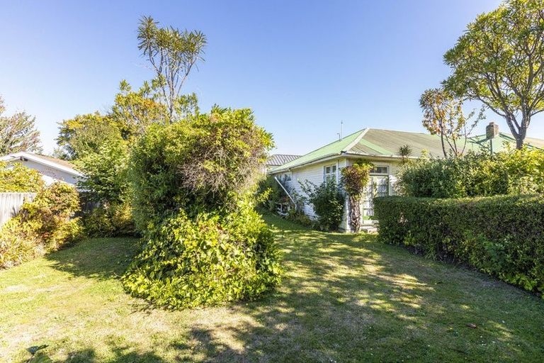 Photo of property in 28 Jacksons Road, Merivale, Christchurch, 8014