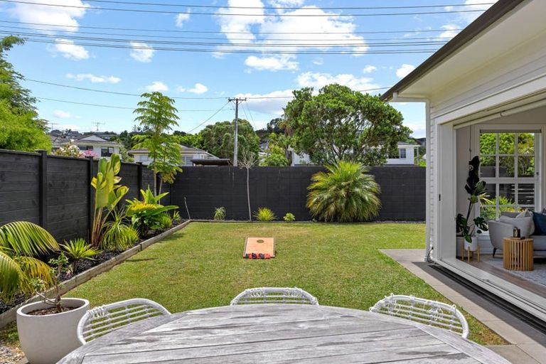 Photo of property in 70 Glenvar Road, Torbay, Auckland, 0630