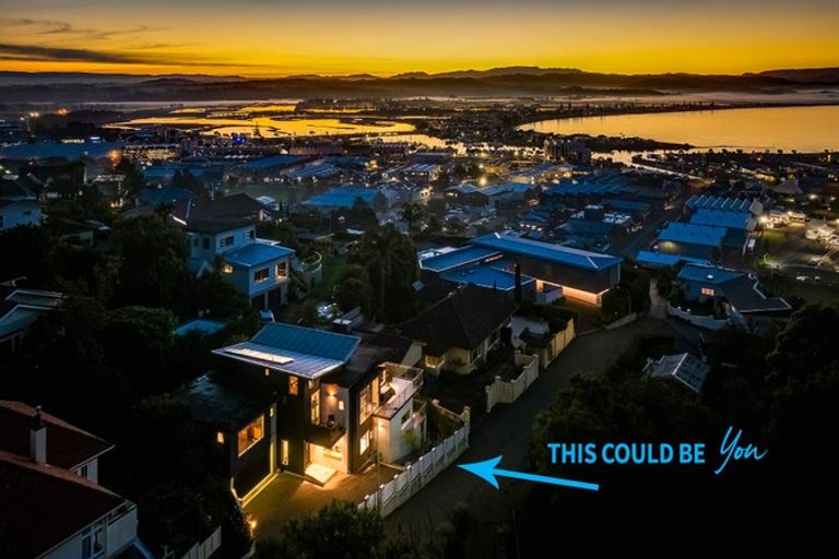 Photo of property in 14a George Street, Hospital Hill, Napier, 4110