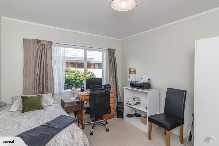 Photo of property in 19 Sunburst Court, Paraparaumu Beach, Paraparaumu, 5032