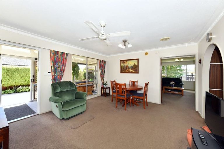 Photo of property in 16 Gibson Drive, Hornby, Christchurch, 8042