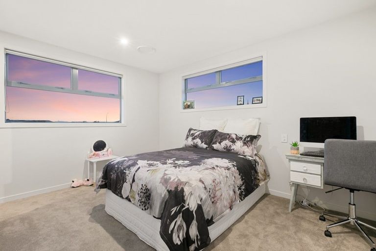 Photo of property in 64 Sandhurst Drive, Papamoa Beach, Papamoa, 3118