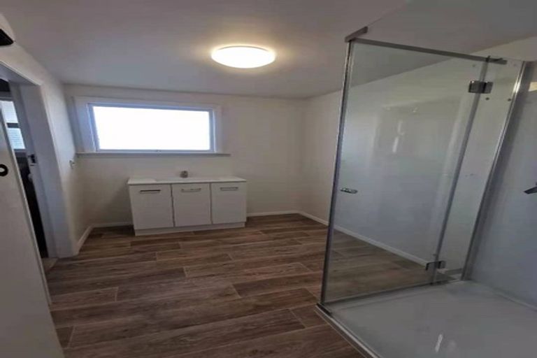 Photo of property in 129 Springs Road, Hornby, Christchurch, 8042