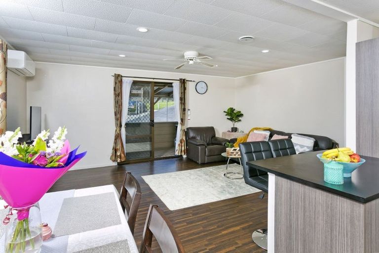 Photo of property in 4/85 Hutchinson Avenue, New Lynn, Auckland, 0600