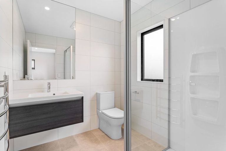 Photo of property in 24 Port Way, Rosehill, 2113