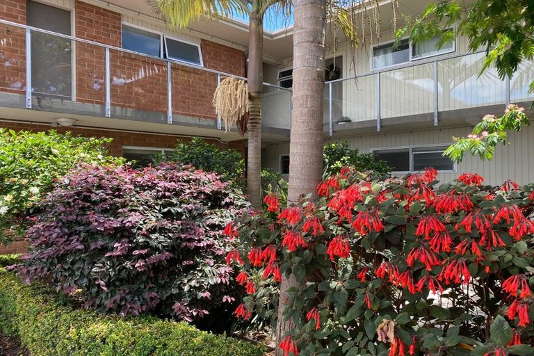Photo of property in 17/83 Lake Road, Devonport, Auckland, 0622