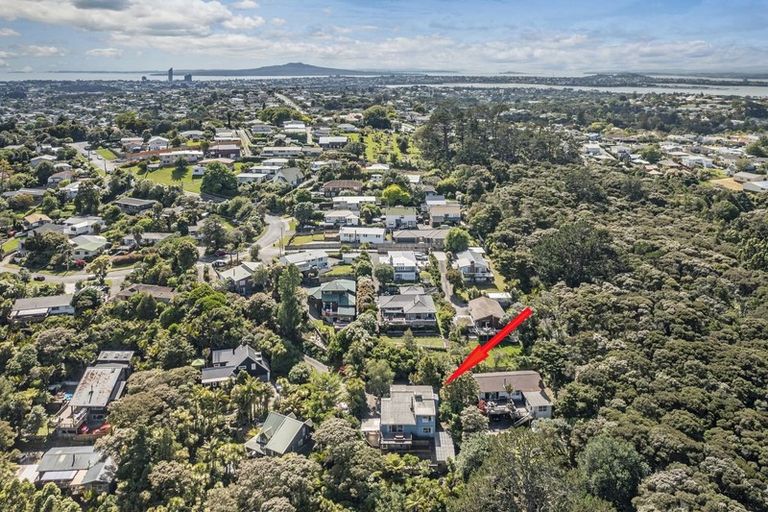 Photo of property in 36 Coroglen Avenue, Birkenhead, Auckland, 0626