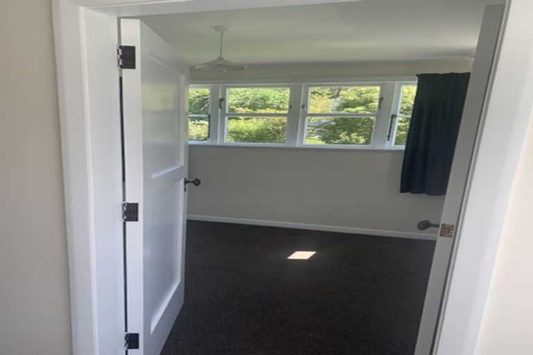 Photo of property in 4 Saint Albans Avenue, Karori, Wellington, 6012