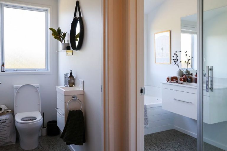 Photo of property in 72 Snodgrass Road, Westport, 7892