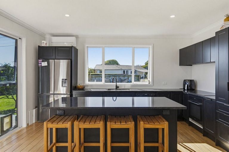 Photo of property in 53 Te Manuao Road, Otaki, 5512