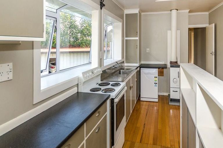 Photo of property in 46 Queen Street, Papakura, 2110