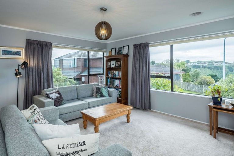 Photo of property in 15a Shastri Terrace, Khandallah, Wellington, 6035