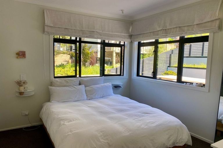 Photo of property in 23 Aplin Terrace, Ngaio, Wellington, 6035