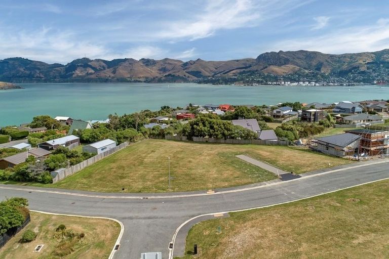 Photo of property in 19 Muriwai Drive, Diamond Harbour, 8971