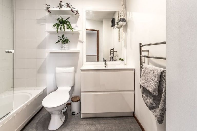 Photo of property in 3/40c Picton Avenue, Riccarton, Christchurch, 8011