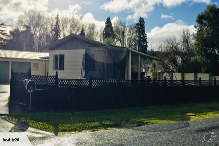 Photo of property in 24 Henderson Street, Otane, 4202