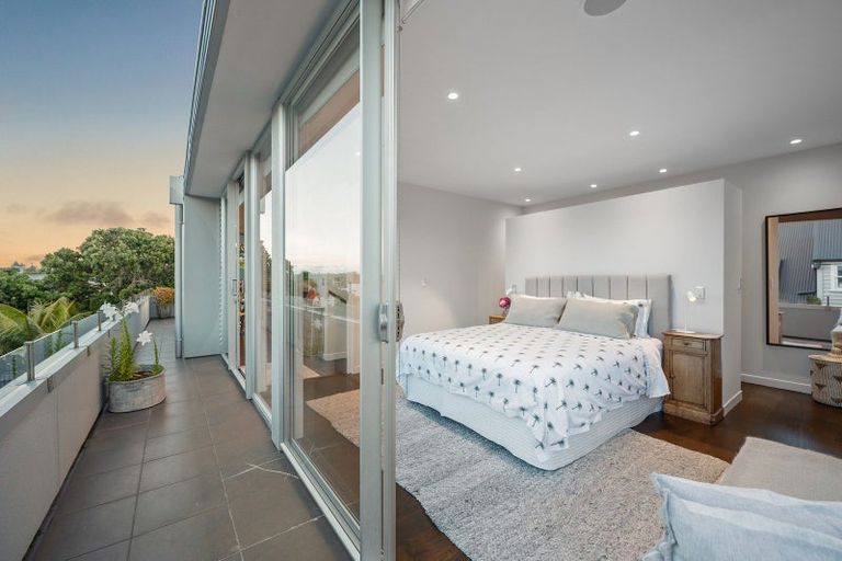 Photo of property in 2/2a Earnoch Avenue, Takapuna, Auckland, 0622
