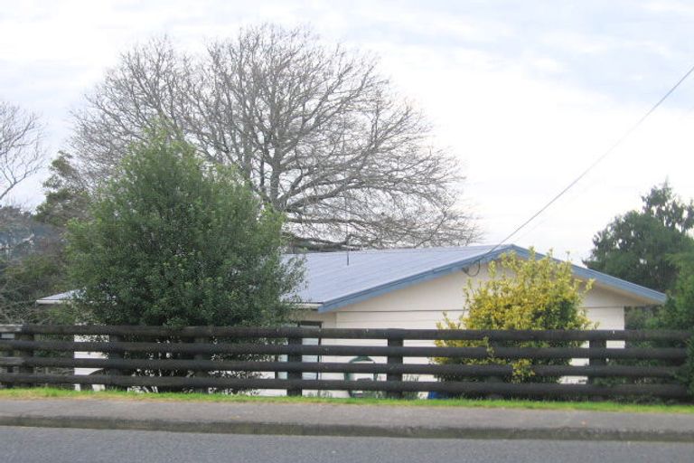 Photo of property in 99 Don Buck Road, Massey, Auckland, 0614