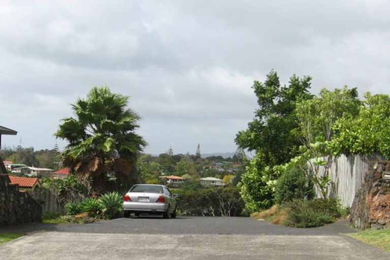 Photo of property in 151 Colwill Road, Massey, Auckland, 0614