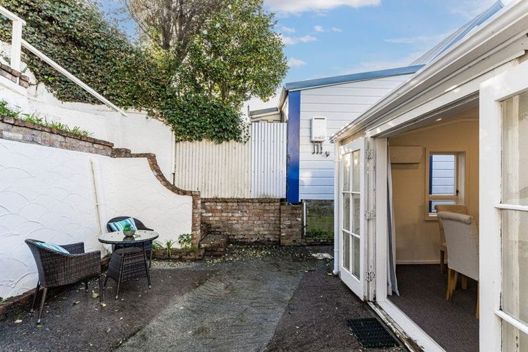 Photo of property in 4 Hanson Street, Mount Cook, Wellington, 6021