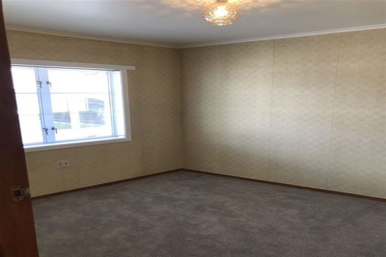 Photo of property in 16 Hooks Road, Manurewa, Auckland, 2102