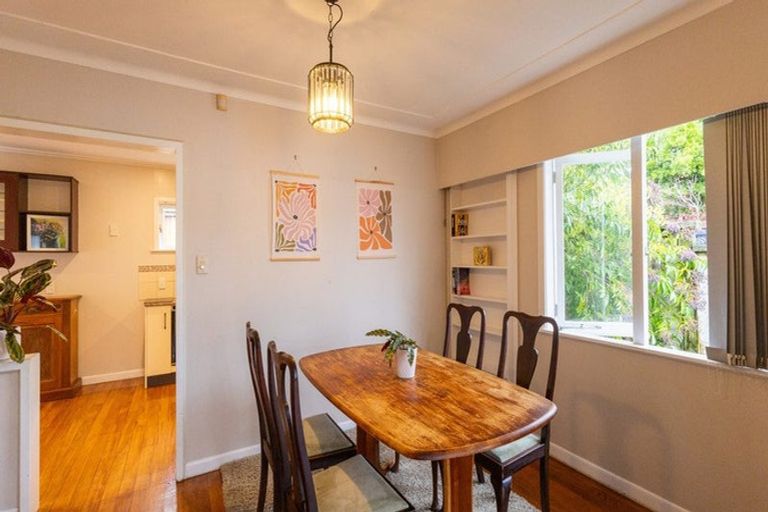 Photo of property in 200a Henderson Valley Road, Henderson, Auckland, 0612