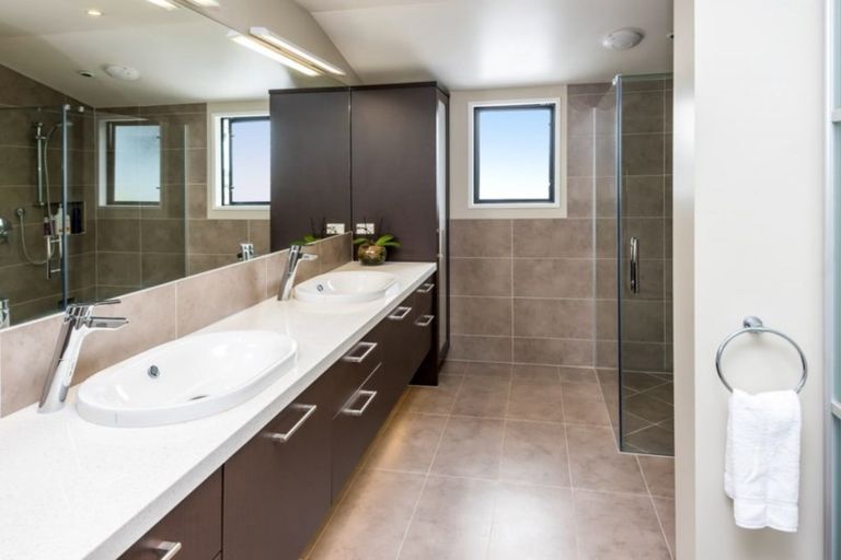 Photo of property in 18 Towbridge Place, Howick, Auckland, 2014