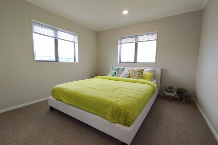 Photo of property in 8 Tribute Loop, Takanini, 2112