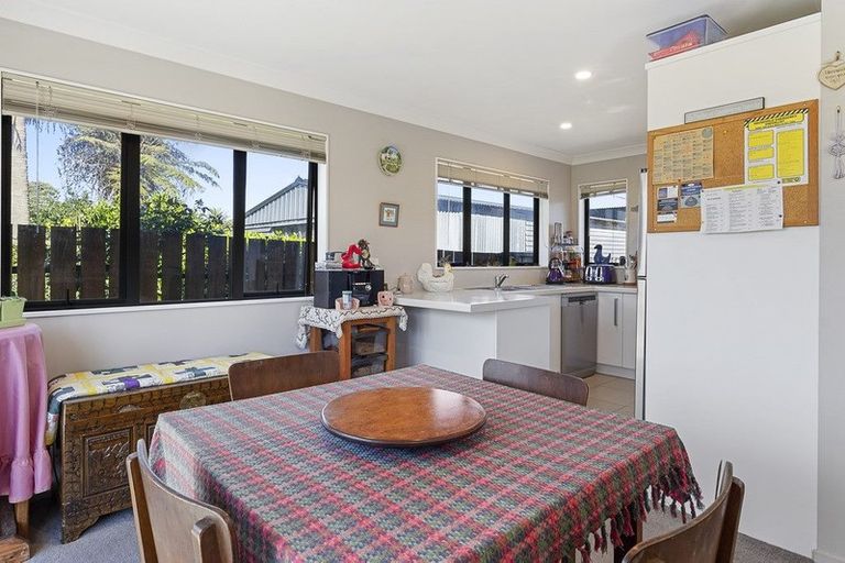 Photo of property in 4a Mellsop Avenue, Waiuku, 2123