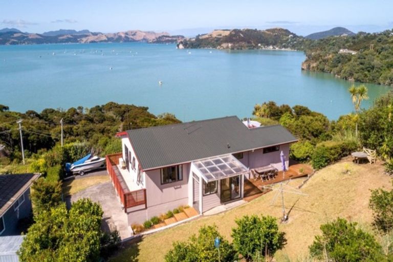 Photo of property in 410 Wyuna Bay Road, Wyuna Bay, Coromandel, 3581