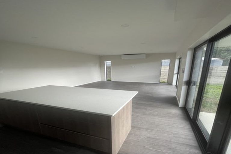 Photo of property in 17c Kemble Close, Mangere, Auckland, 2022