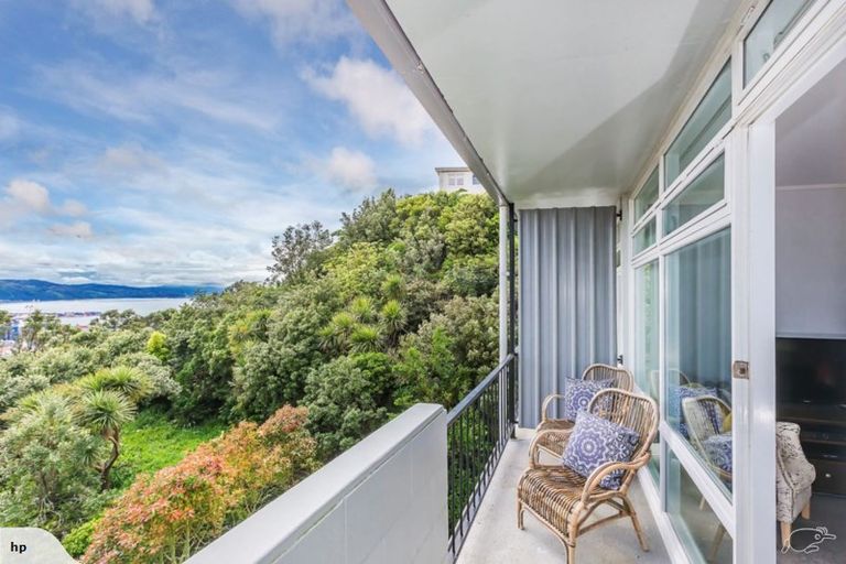 Photo of property in 4b/145 Ohiro Road, Brooklyn, Wellington, 6021