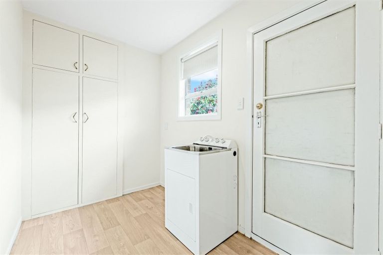 Photo of property in 5 Archdall Place, Avonhead, Christchurch, 8042
