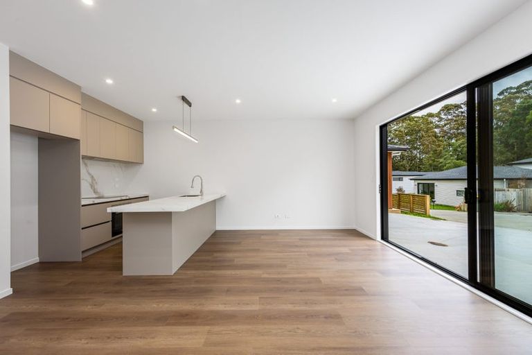 Photo of property in 3 Tagish Way, Orewa, 0931