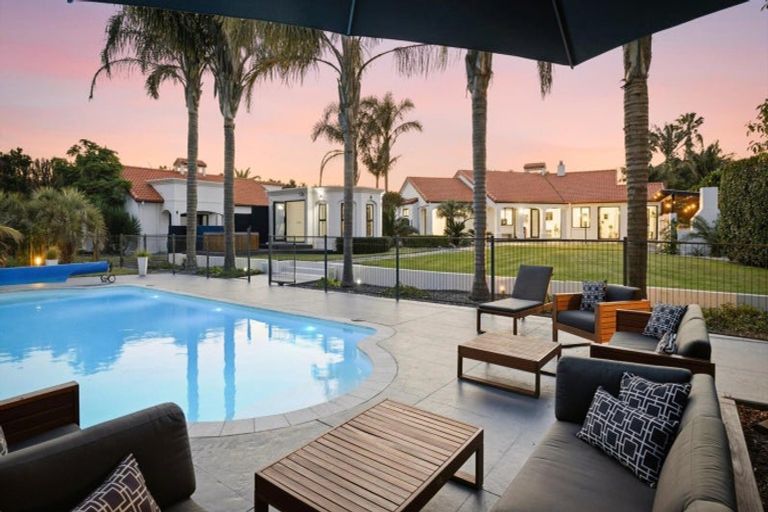Photo of property in 15 Saint Clair Place, Papamoa Beach, Papamoa, 3118