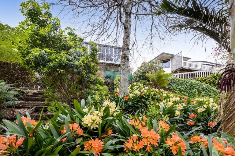 Photo of property in 54 Karina Road, Merrilands, New Plymouth, 4312