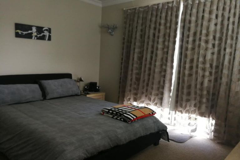 Photo of property in 5 Hinau Road, Karaka, Papakura, 2113