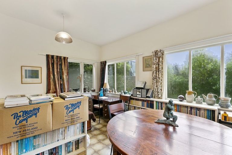 Photo of property in 16a Hadfield Terrace, Kelburn, Wellington, 6012