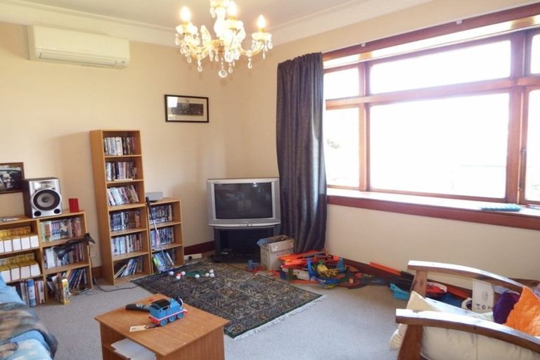 Photo of property in 13 Ross Street, Marton, 4710