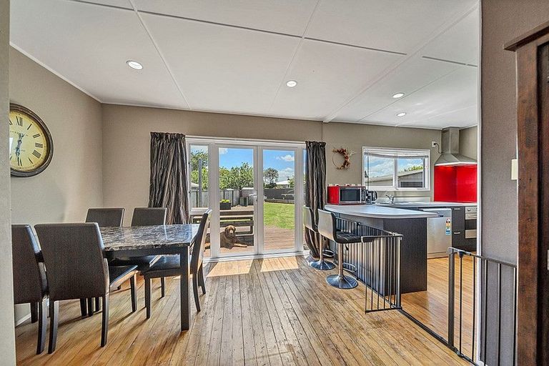 Photo of property in 6 Pacey Avenue, Hawera, 4610