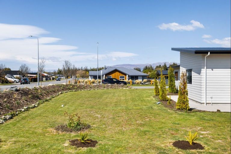 Photo of property in 6 Little Maude Drive, Lake Hawea, Wanaka, 9382