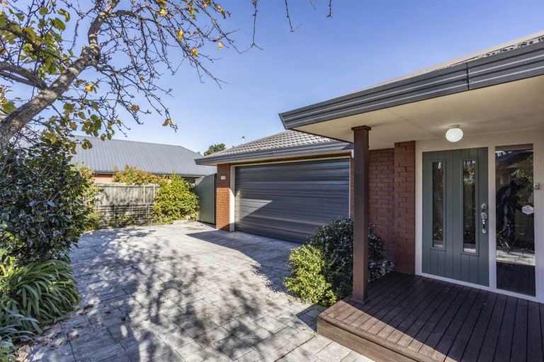 Photo of property in 9 Thoresby Mews, Avonhead, Christchurch, 8042