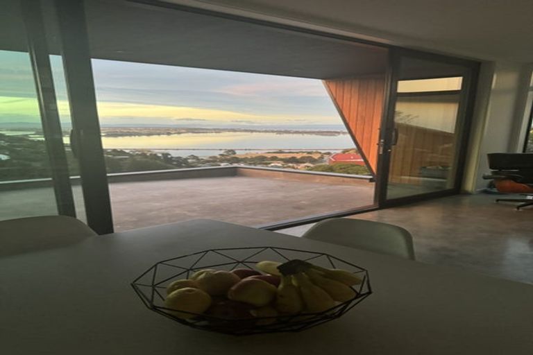 Photo of property in 3 John Monck Lane, Redcliffs, Christchurch, 8081