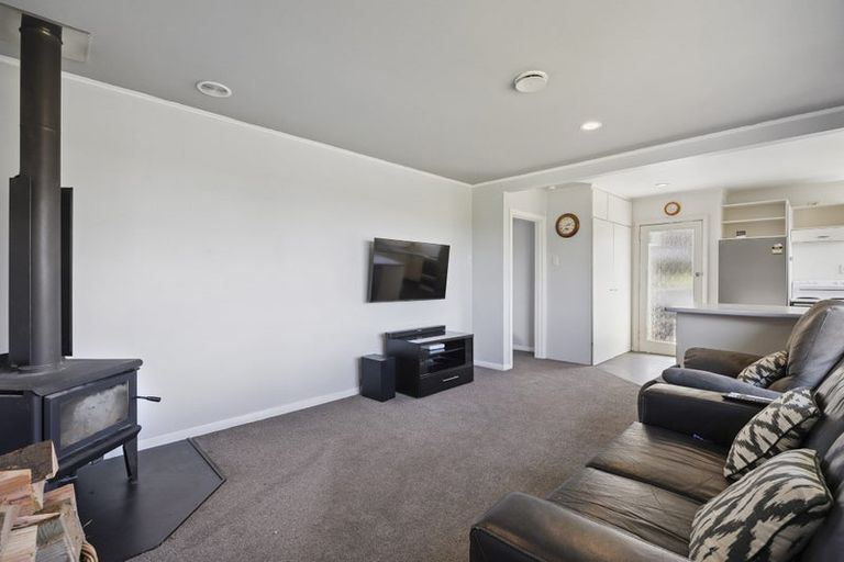 Photo of property in 1 Stephen Street, Halfway Bush, Dunedin, 9010