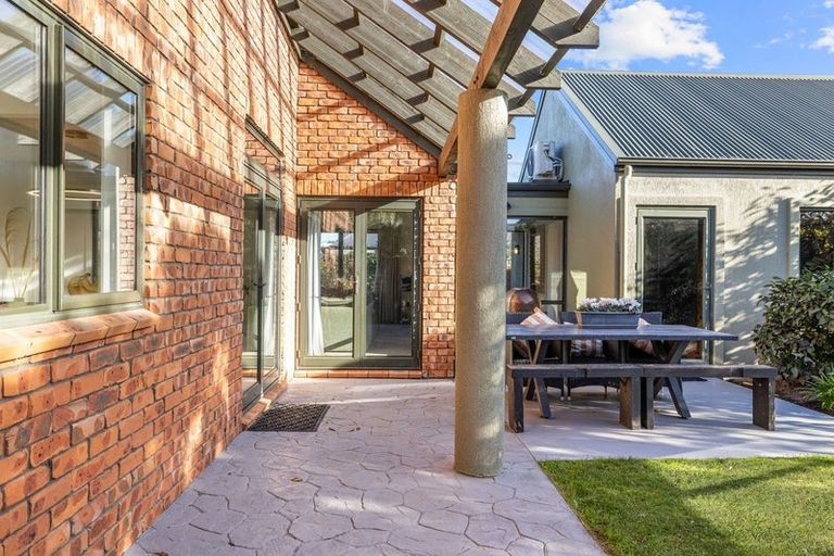 Photo of property in 2 Royal Elm Lane, Bryndwr, Christchurch, 8053