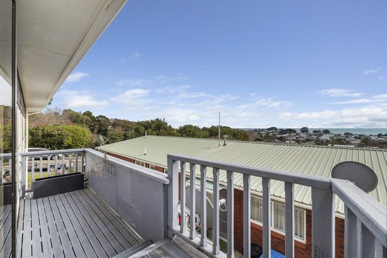 Photo of property in 75 Belt Road, New Plymouth, 4310