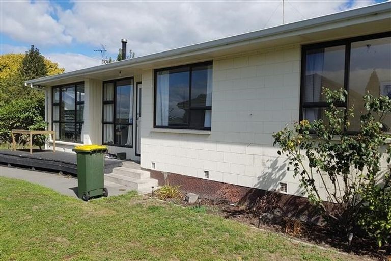 Photo of property in 52 Moore Street, Rolleston, 7614