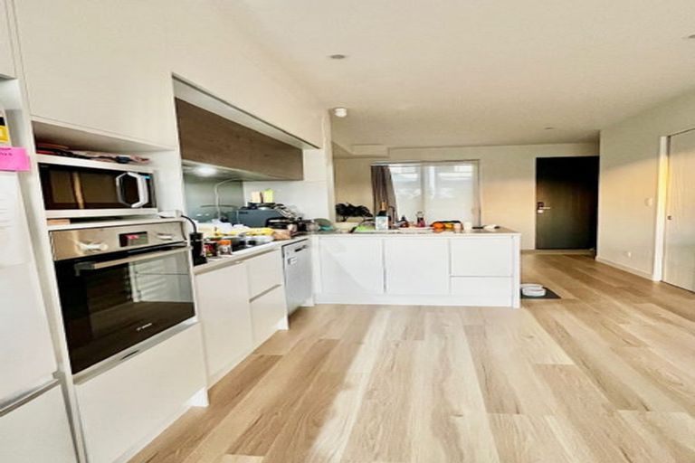 Photo of property in 96 Tarapuka Road, Westgate, Auckland, 0814