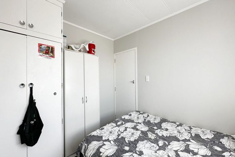 Photo of property in 18 Lingfield Street, Glenfield, Auckland, 0629